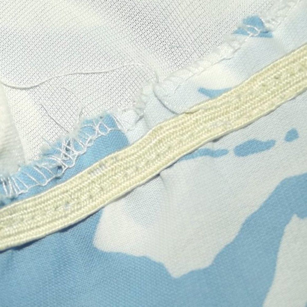 DIANE von FURSTENBERG Dress, XL, Blue/White Floral, VINTAGE, White Lace Bib - Picture 6 of 13